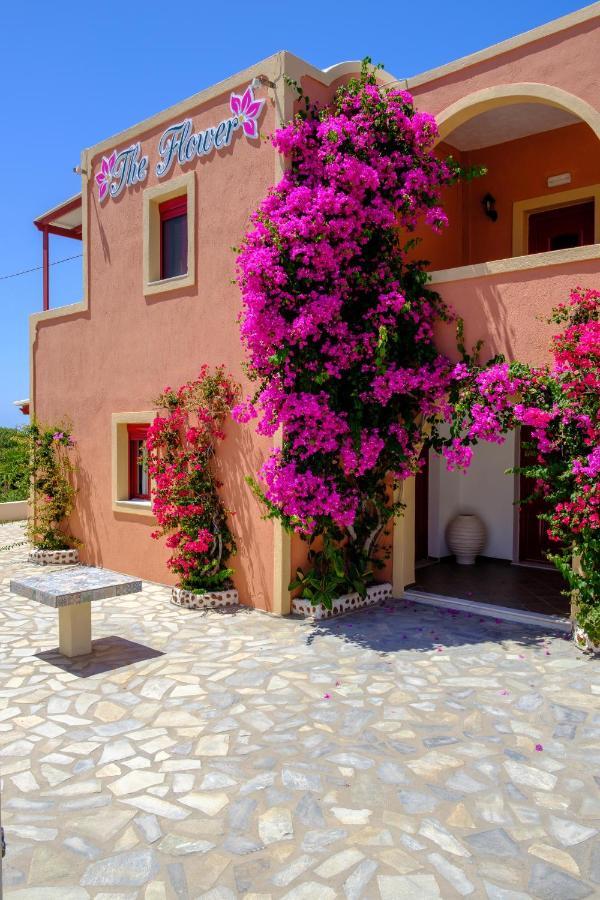 Pension The Flower Oía Exterior photo